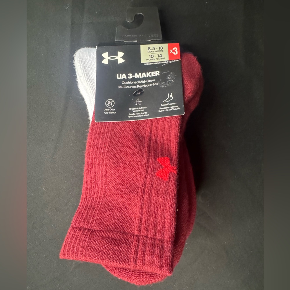 Under Armour unisex Red, Blue & White Athletic Crew Socks - 3-Pack
